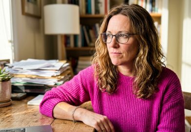 Mees palus mul mitte avada ühte sahtlit tema laual — ja ma pidasin vastu täpselt kaks nädalat Mees palus mul mitte avada ühte sahtlit tema laual — ja ma pidasin vastu täpselt kaks nädalat