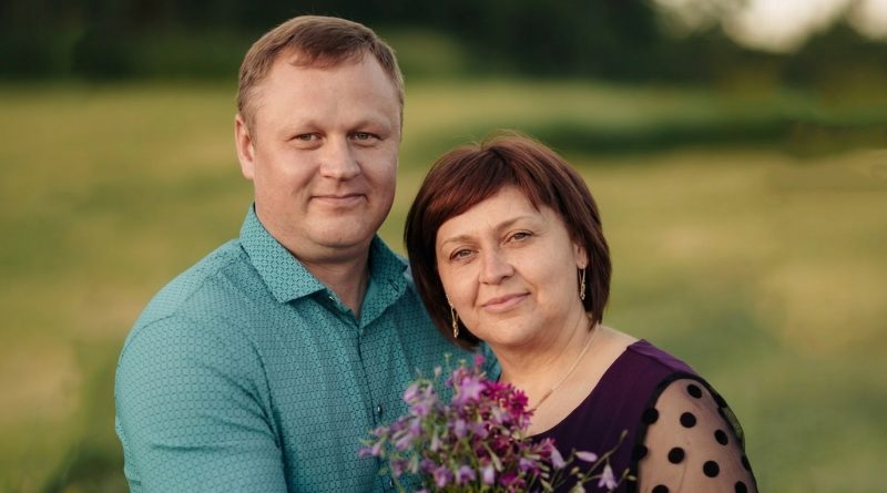 Mu abikaasa pettis mind ja läks teise naise juurde… aga see, mida mu poeg tegi, üllatas kõiki… Mu abikaasa pettis mind ja läks teise naise juurde… aga see, mida mu poeg tegi, üllatas kõiki…