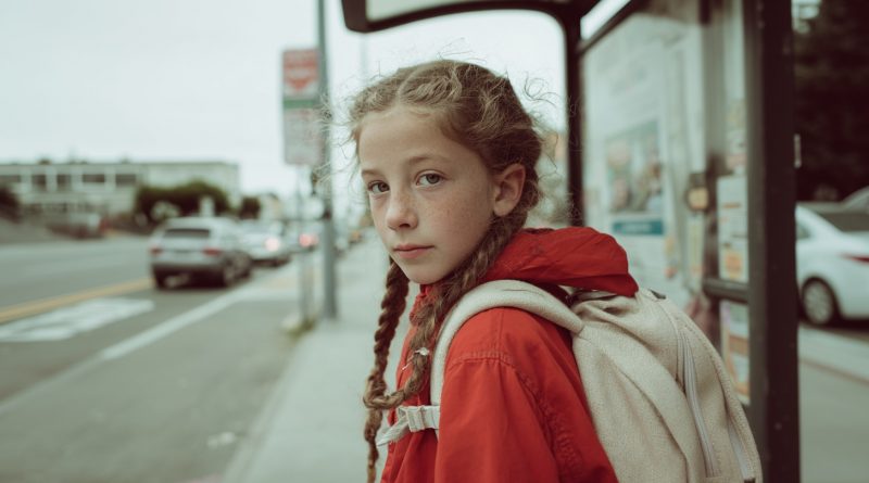 Üheksa-aastane tüdruk oli pärast kooli koju minemas, kui taipas äkitselt, et üks võõras mees kõnnib tema järel. Selle asemel et ehmuda ja jooksu pista, tegi ta midagi, mida keegi poleks osanud oodata…