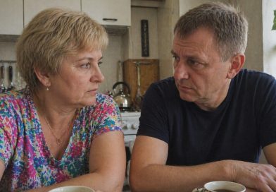 Poeg kutsus meid mehega restorani lõunale. Kui ettekandja taldrikud ära viis, võttis poeg dokumendid välja ja ütles, et peab meiega tõsiselt rääkima…