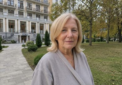 Mul on 70 aastat ja esimest korda elus ostsin sanatooriumipileti — üksi, kaheks nädalaks, kelleltki luba küsimata. Tütar jäi vait ja ütles: aga kes jääb lastega kolmapäeval? Vastasin: ei tea. Ja panin toru ära….