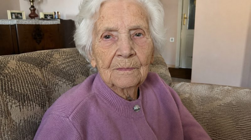 Vanaproua, kelle eest hoolitsasin, otsustas oma ahneid lapselapsi õpetada. Ja tõmbas mind oma kättemaksuplaani…