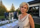 Mu mees ütles kogu elu, et minust ei oleks ilma temata midagi. Vaikisin, kasvatasin lapsi, taluda tema külmust ja torkeid. Aga tema juubelipäeval, kui ta kõigi ees nimetas mind «lihtsalt selleks, kes maja korras hoiab», tõusin laua tagant ja tegin midagi, mille järel külalised lakkasid naeratamast… Mu mees ütles kogu elu, et minust ei oleks ilma temata midagi. Vaikisin, kasvatasin lapsi, taluda tema külmust ja torkeid. Aga tema juubelipäeval, kui ta kõigi ees nimetas mind «lihtsalt selleks, kes maja korras hoiab», tõusin laua tagant ja tegin midagi, mille järel külalised lakkasid naeratamast…