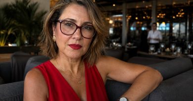 Mu parim sõbranna palus mul tema sünnipäeval tagasihoidlikum olla, sest minu uus välimus «juhib tähelepanu kõrvale». Mida ma ei teadnud — see oli palju rohkem kui palve Mu parim sõbranna palus mul tema sünnipäeval tagasihoidlikum olla, sest minu uus välimus «juhib tähelepanu kõrvale». Mida ma ei teadnud — see oli palju rohkem kui palve