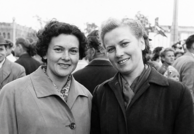 1970. aastatel sündinud naised elasid üle selle, mis murraks nii mõnegi noorema põlvkonna. Ometi peetakse nende tugevust tänaseni iseenesestmõistetavaks 1970. aastatel sündinud naised elasid üle selle, mis murraks nii mõnegi noorema põlvkonna. Ometi peetakse nende tugevust tänaseni iseenesestmõistetavaks