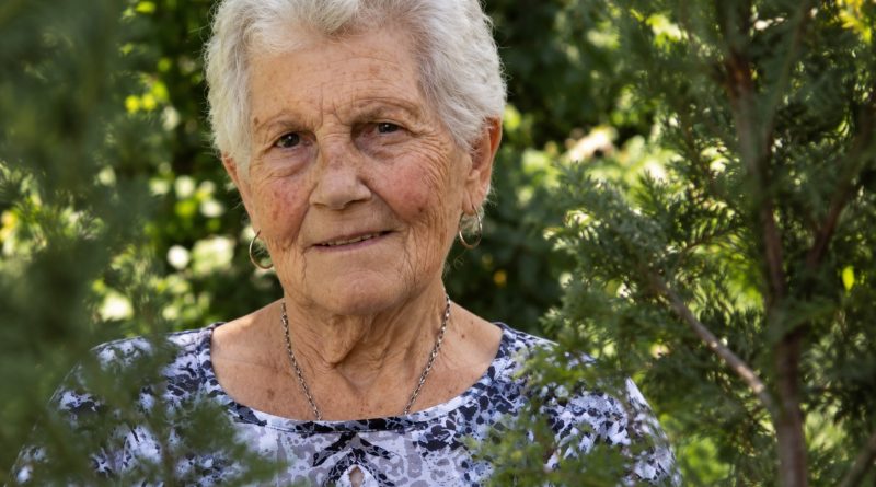 Ema andis oma säästud vennale ja õele, kuigi mina olin aastaid tema eest hoolitsenud. Kõige rohkem ei teinud haiget raha, vaid tema sõnad… Ema andis oma säästud vennale ja õele, kuigi mina olin aastaid tema eest hoolitsenud. Kõige rohkem ei teinud haiget raha, vaid tema sõnad…